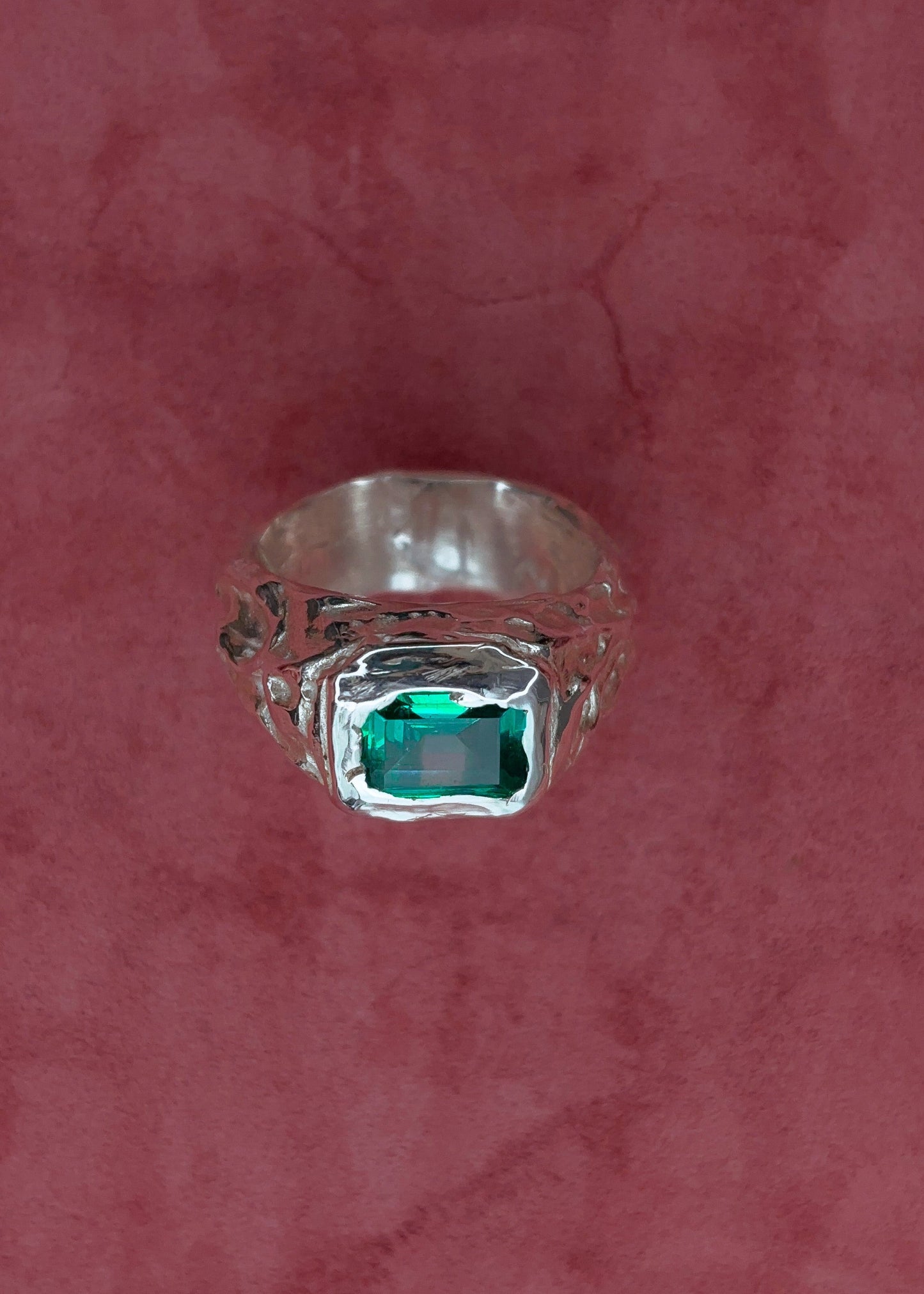 The Cathedral Moss Ring